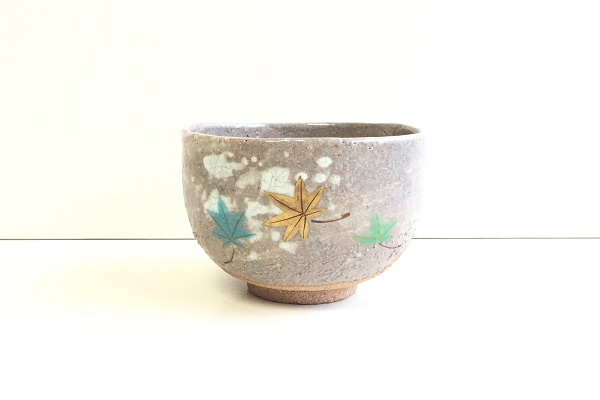 抹茶茶碗 裂 白釉 青楓 西山作