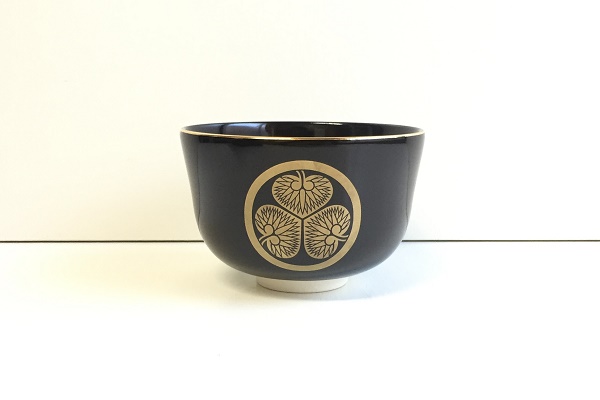 抹茶茶碗 徳川家康 三葉葵 家紋入り 花月窯作