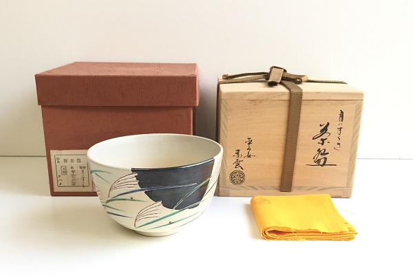 抹茶茶碗 月にすすき 平安赤雲作